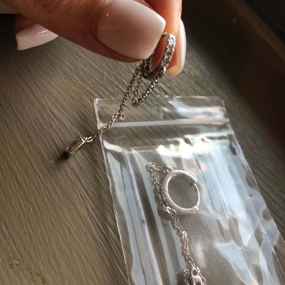 Cubic zirconia earring hoop (best worn at helix)